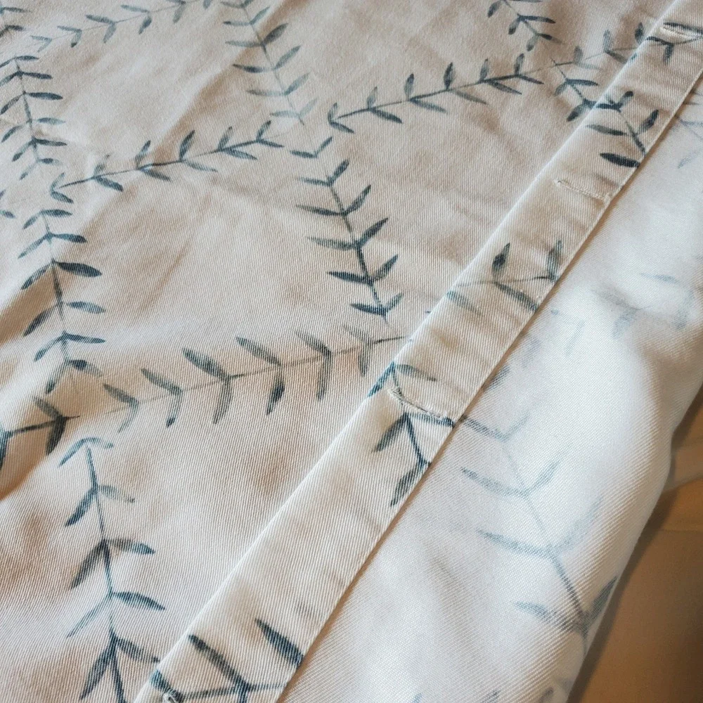 Kate Spade New York Blue White Botanical Leaf Vine Trellis Shower Curtain 70x72